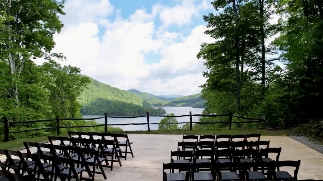 Outdoor ceremony overlooking the lake